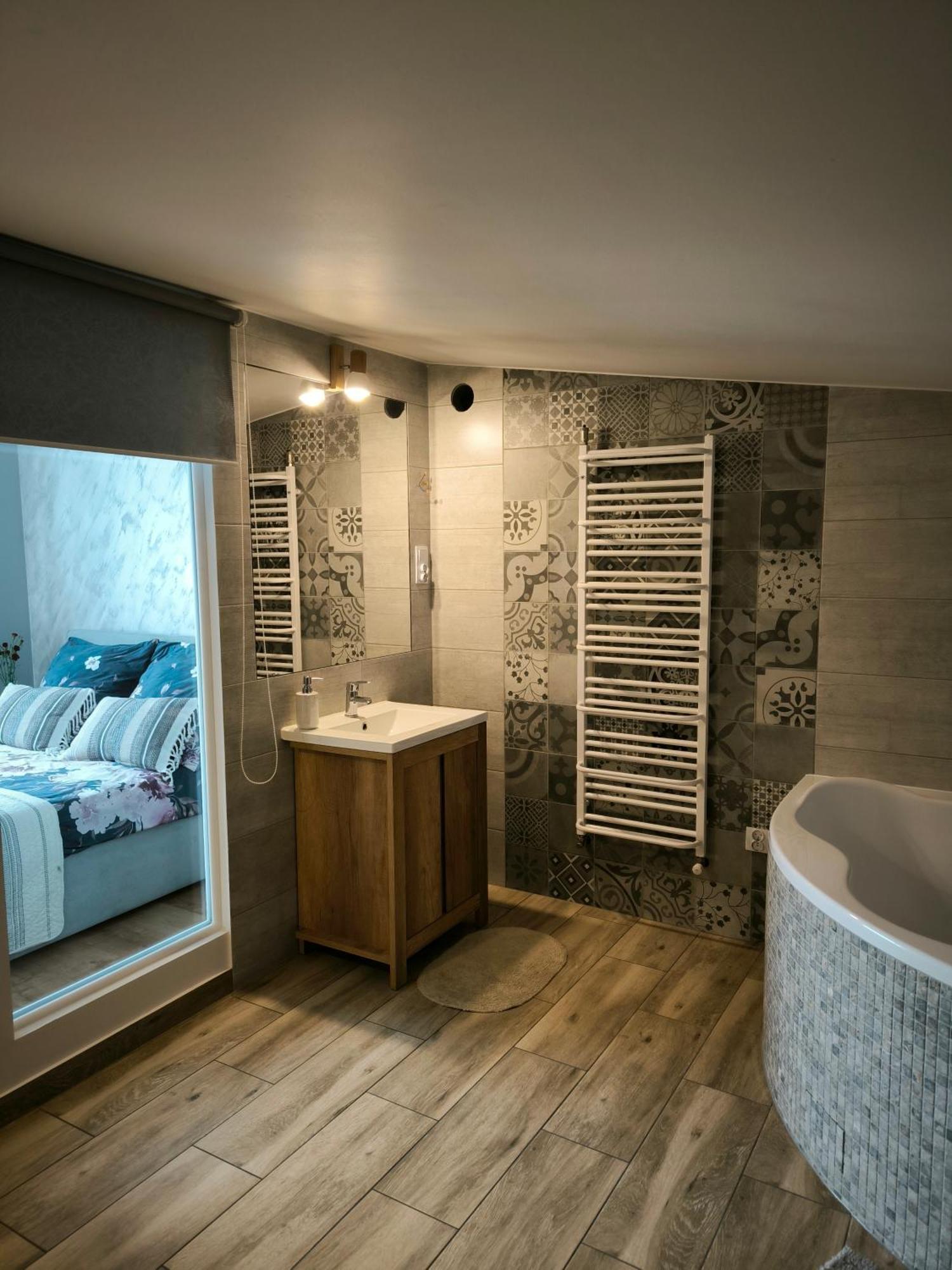 Dawna Mleczarnia Apartamenty Familijny Nowa Ruda Esterno foto