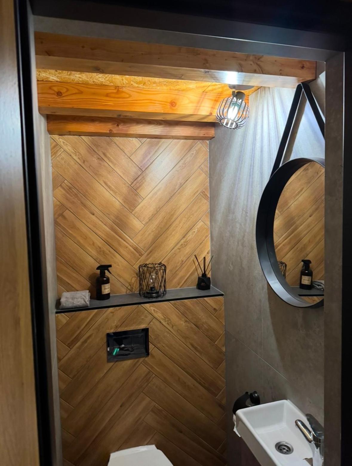 Dawna Mleczarnia Apartamenty Familijny Nowa Ruda Esterno foto